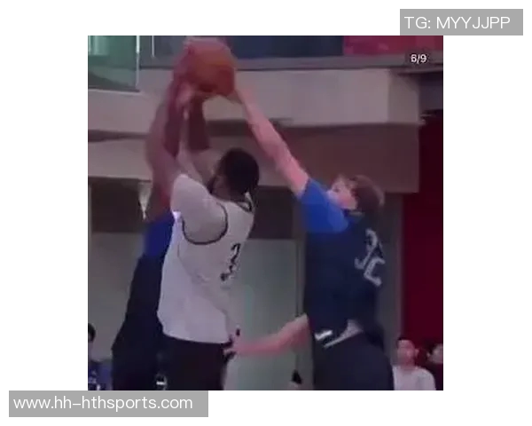 势如破竹的精彩瞬间弗拉格飞身大帽拉塞尔助攻浓眉空中暴扣 势如破竹的精彩瞬间弗拉格飞身大帽拉塞尔助攻浓眉空中暴扣