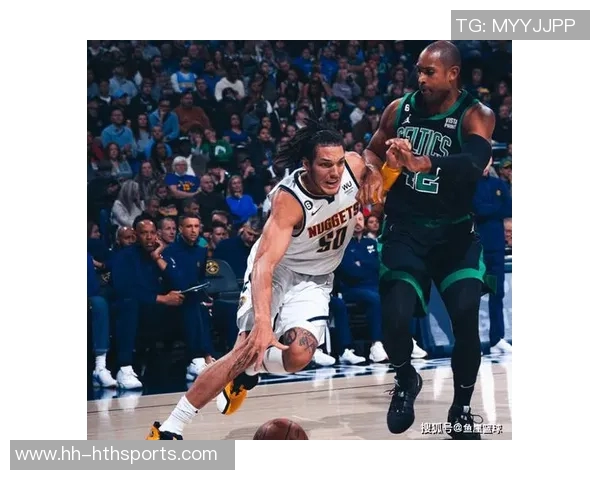 西蒙斯高效得分助力球队胜利豪泽状态低迷表现不佳 西蒙斯高效得分助力球队胜利豪泽状态低迷表现不佳