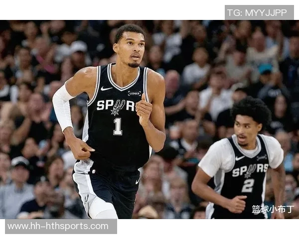 马刺主帅称赞哈珀表现出色侵略性强助球队取得胜利 马刺主帅称赞哈珀表现出色侵略性强助球队取得胜利