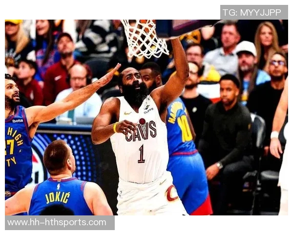 米切尔称赞哈登状态回暖强调球员需用智慧掌控比赛节奏