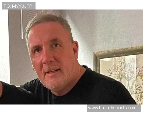 曼联赛季中期再次解雇主帅滕哈赫时机引发热议与争论